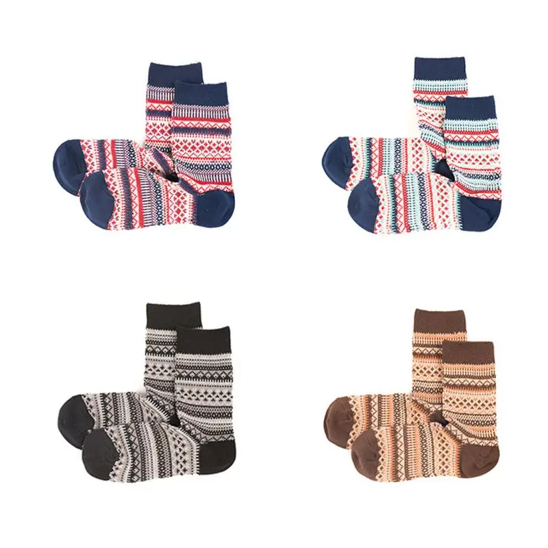 

Q6PB 4 Pairs Womens Vintage Christmas Cotton Crew Socks Ethnic Geometric Stripes Rhombus Contrast Color Winter Harajuku Knitted