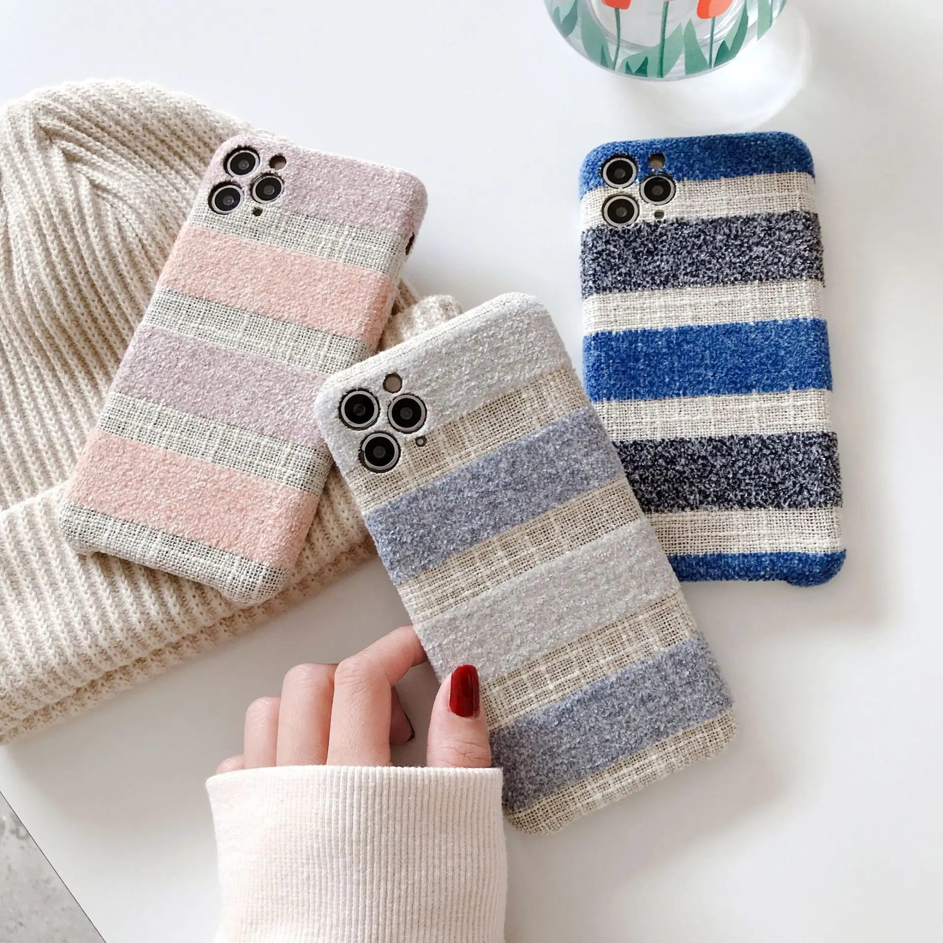 

Suitable iphone13 mobile phone case plush matching stripe 11Promax autumn and winter all-inclusive Apple 12 protective cover
