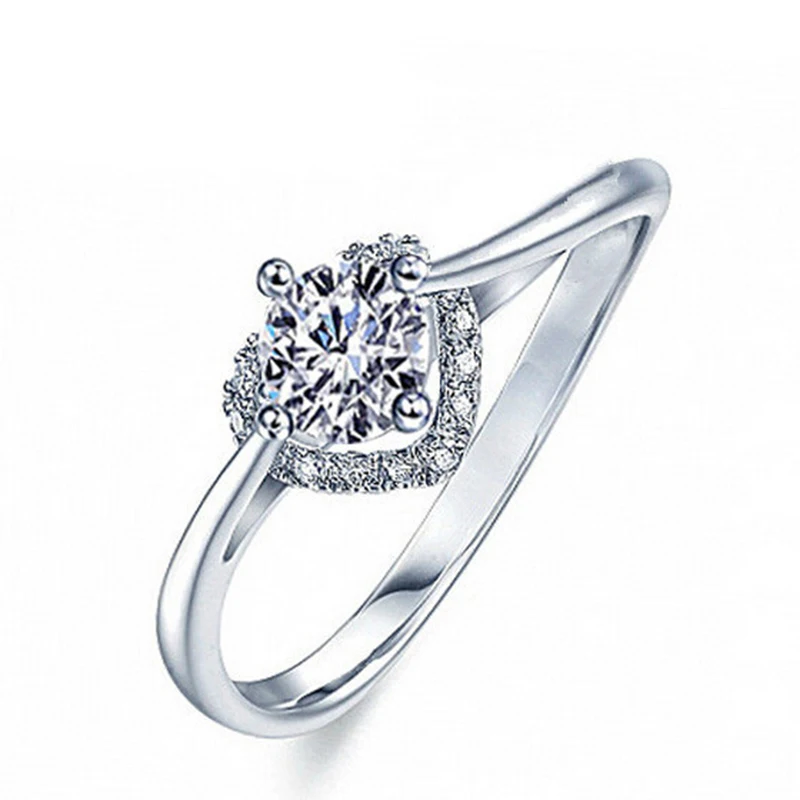 Женское медное кольцо с фианитом обручальное серебряного цвета кубическим