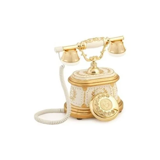 Старинный классический телефон с изображением древесины Анны Белла крепости
