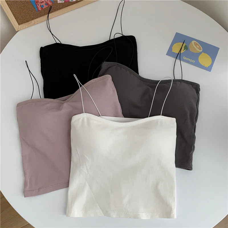 Женский короткий топ с подкладкой для груди красный облегающий в сеточку внутри