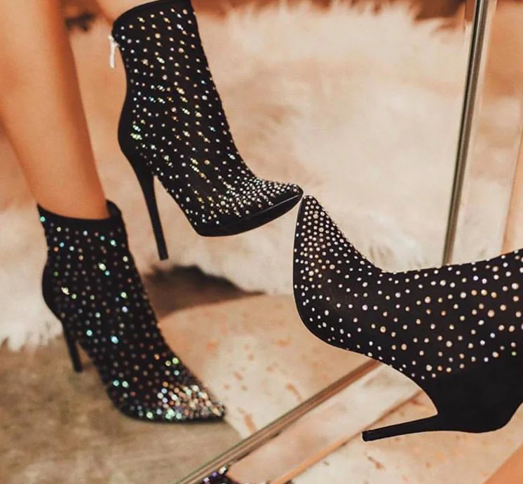 Новинка 2020 года Модные ботильоны из флока со стразами пикантные ботинки на