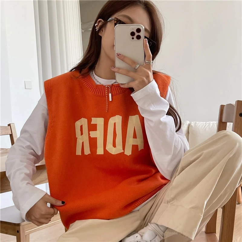 

2021 Korean Preppy Style Pink Plaid Vintage Sleeveless V Neck Loose Vest Sweaters Womens Knitted Sweaters Female (SY1243)