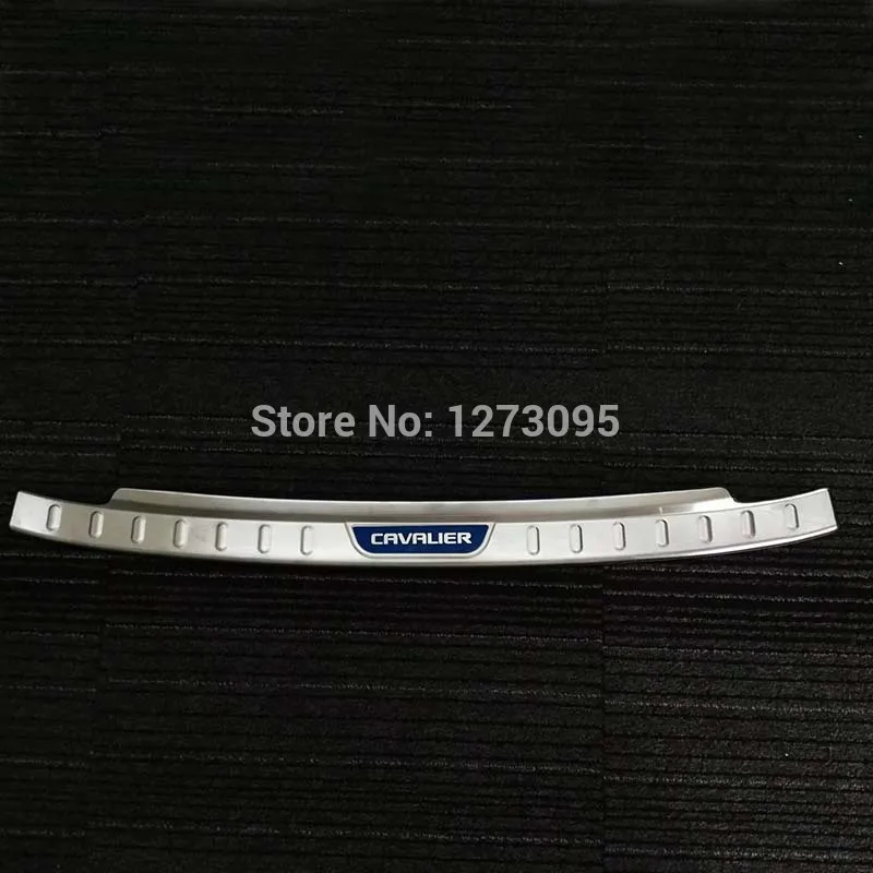 

For 2018 2019 Chevrolet Cavalier Stainless Exterior Rear Trunk Bumper Protector Sill Trim Tail Trunk Guard Pedal Car Accessories