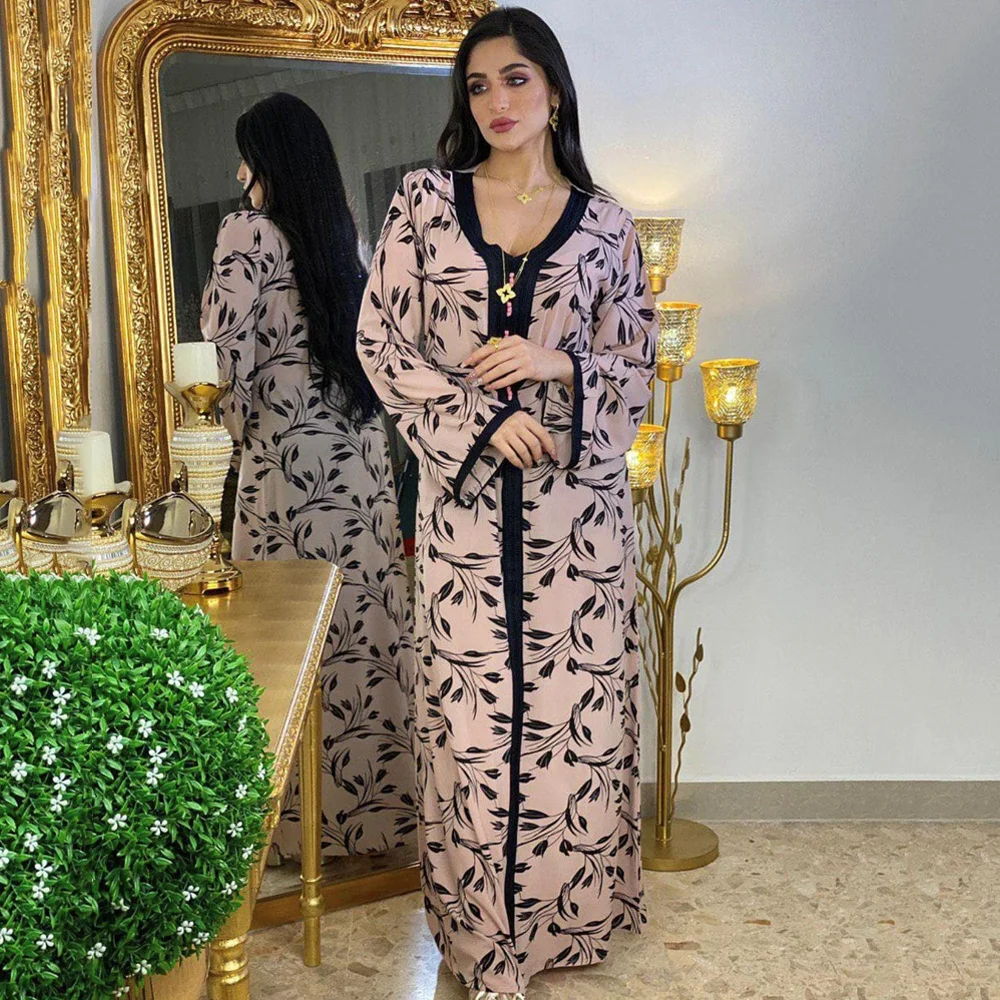 

Muslim Fashion Women Elegant Abaya Dubai Turkey Muslim Hijab Dress 2021 Caftan Plus Size Boho Long Dresses Islamic Clothing
