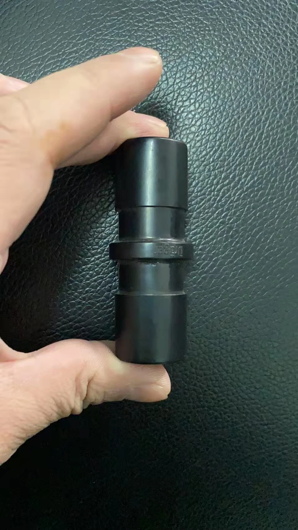 

Черный соединитель резервуара увлажнителя Draeger 6515-12-3000-3756 Новинка