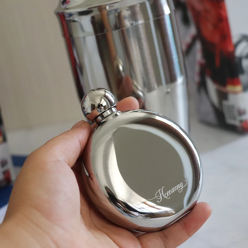 

Outdoor Stainless Steel Flask Portable Small Portable Silver Metal Flask Bottle Flasque Alcool Daily Necessities BK50JH