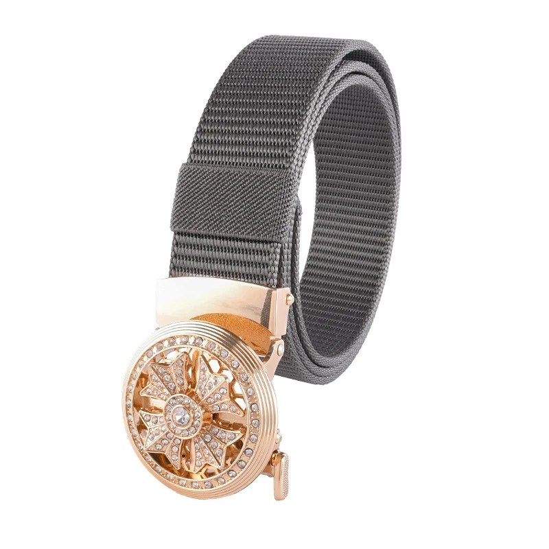 

Fashion casual men's belt is in the best of times, Auto button clover can be rotated button with jeans and trousers