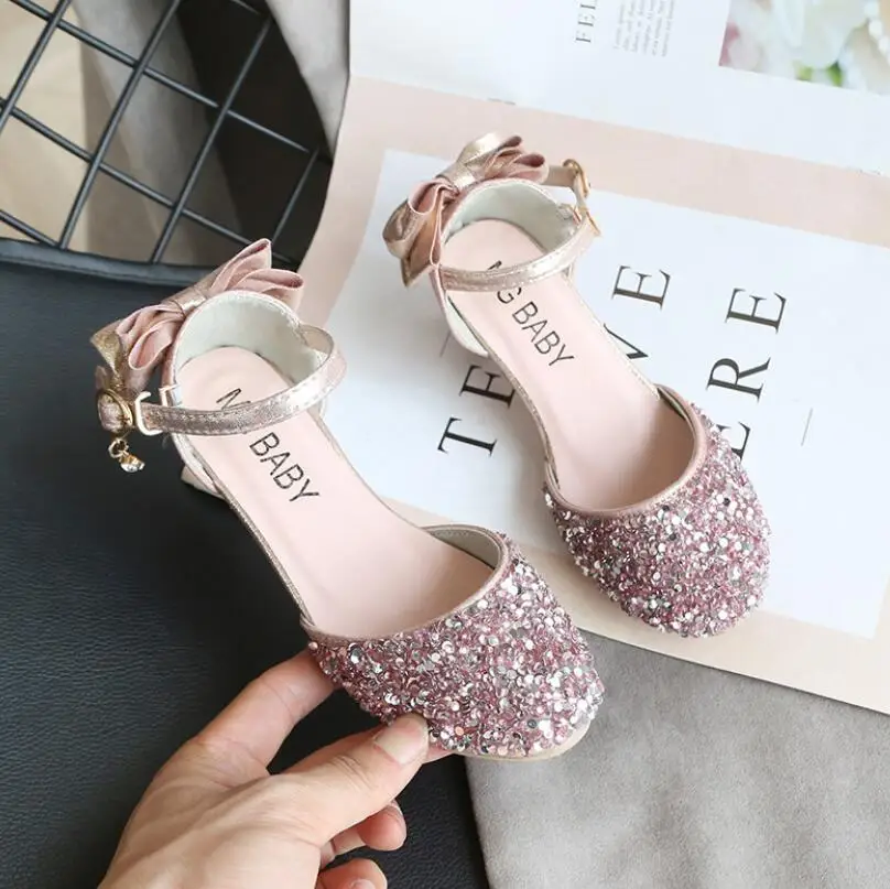 Летние сандалии принцессы на высоком каблуке для девочек детская обувь