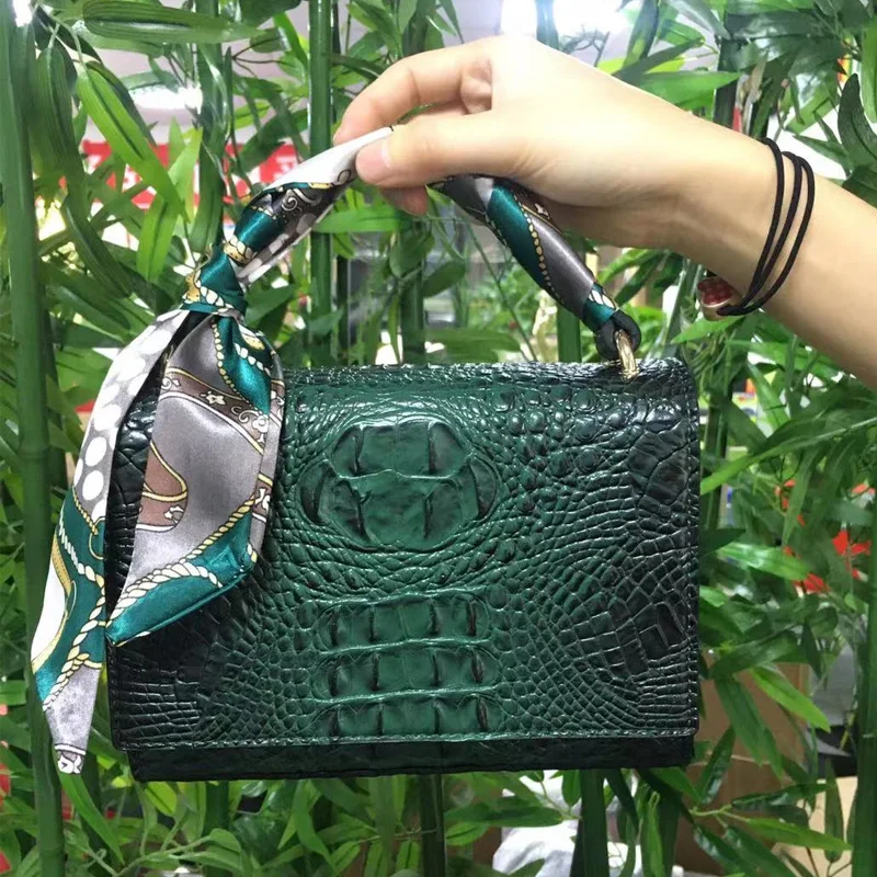

Hot Maroon Alligator Tote Bag Ins Hot Sales Women Crocodile Shoulder Bag Width Strap Purse Handbags Sexy