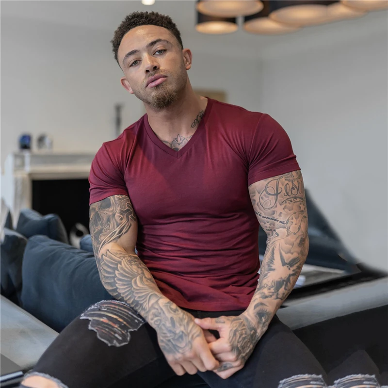 

2021 Brand New Mens Fashion Short Sleeve Fitness Tshirt Cotton Clothing Bodybuilding Trend Casual Sports Running V-neck T Shirts