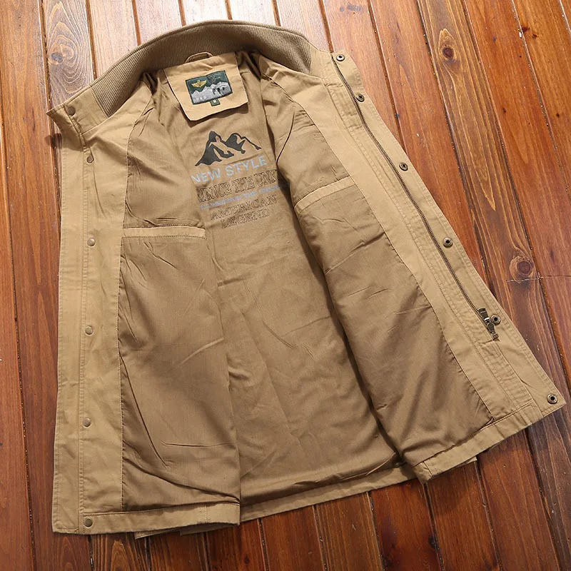 

Coats & Jackets