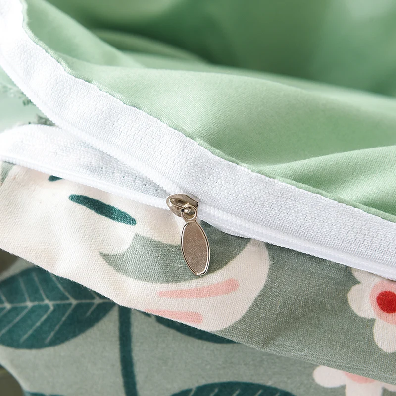 

Poly 2 Pillow Shams And 1 Bed Sheet Queen ,King ,Twin ,Full Size,4 Pieces Bedding Set 1 Duvet Cover