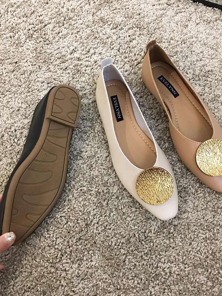 

Женские туфли-лодочки; Новинка весны 2020 года; Туфли на плоской подошве с круглым носком и металлической пряжкой