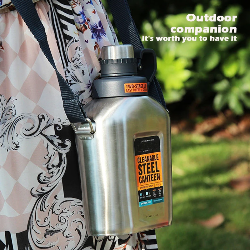 Вместительная бутылка для воды 1 л из нержавеющей стали с ремешком спортивная