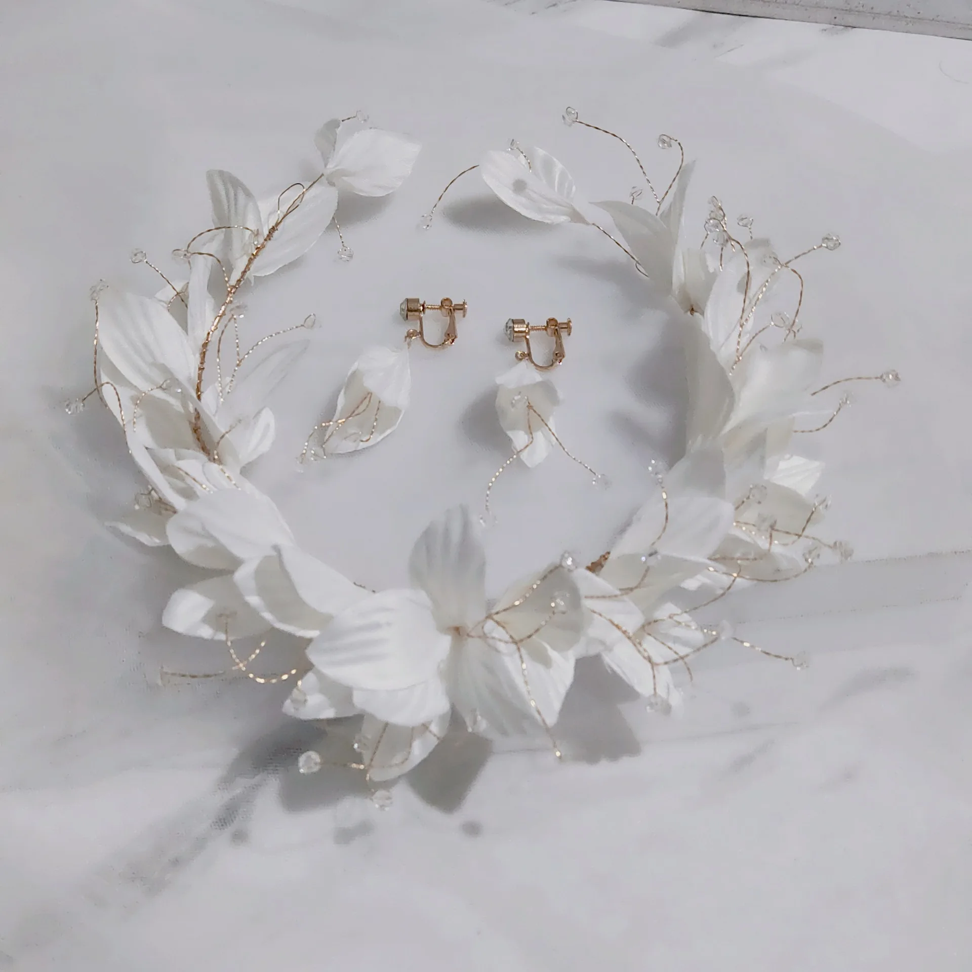 

Sweet Bridal Headwear Solid Color Hand-Made Flower Bridal Wedding Headdress Simple Model hair Accessories