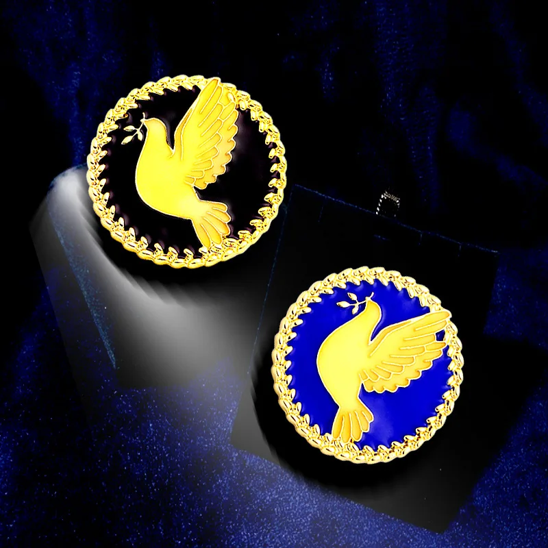 

Retro Peace Dove Brooch Chinese Style Literary Trendy Corsage Enamel Pin Badge Clothes Fluorescent Luminous Pins for Backpacks