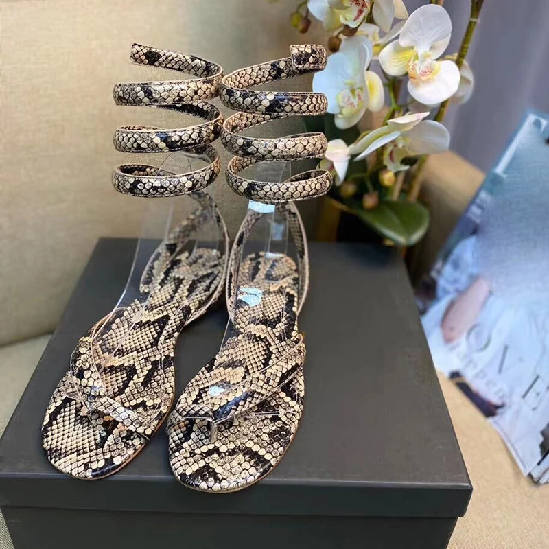 Женские босоножки из натуральной кожи на плоской подошве | Обувь