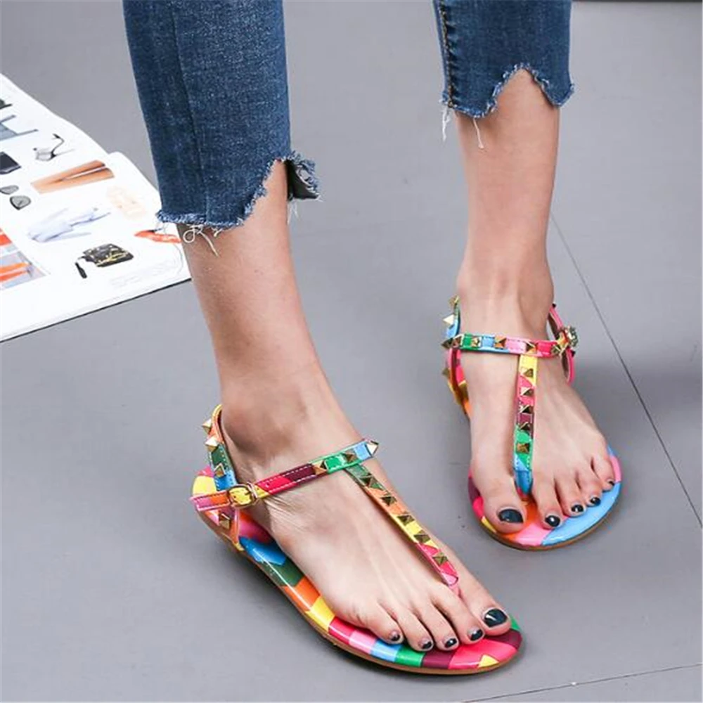 Женские шлепанцы женские сандалии с открытым носком радужной расцветки