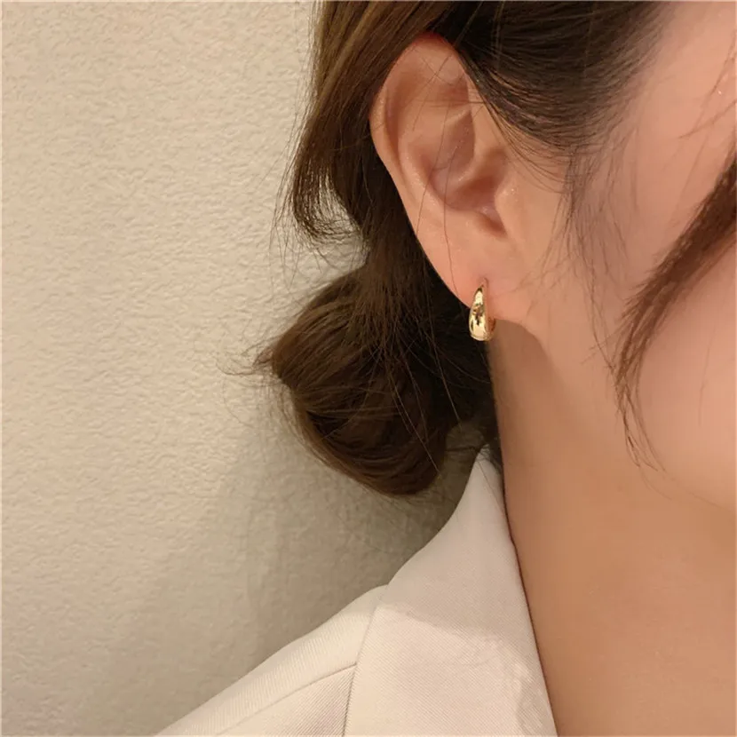 

Hoop Earrings Round Korean Style Geometry Female Small Earring 2020 Trendy Stainless Steel Jewelry Cool Stuff Emo Punk Exquisite