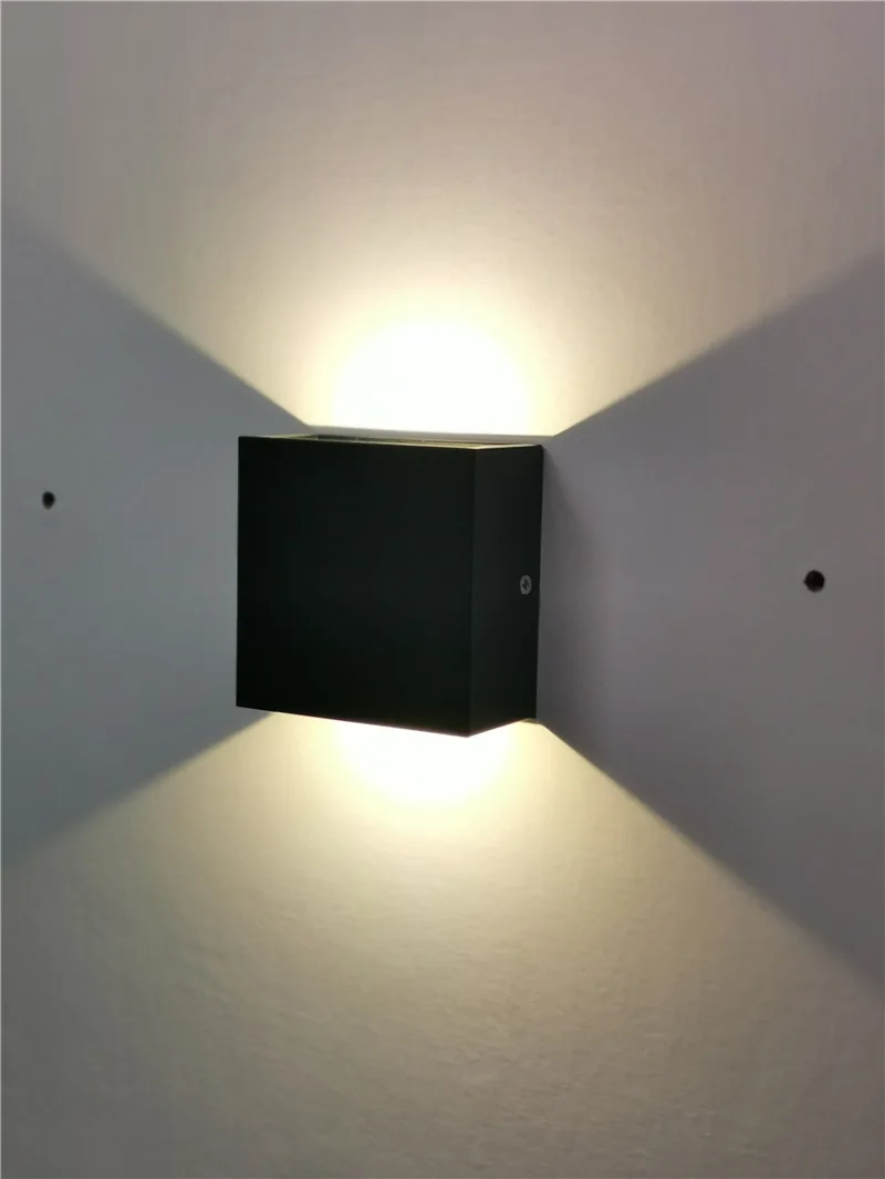 Светодиодный настенный светильник квадратного внутреннего прохода с двойной