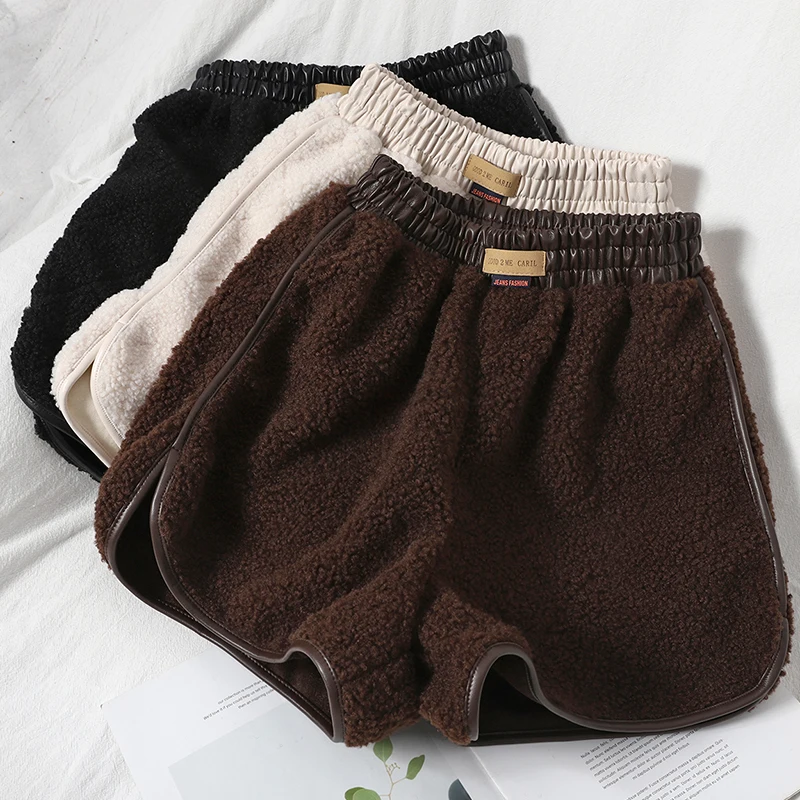 

Шорты GUUZYUVIZ женские зимние из овечьей шерсти, Элегантные Короткие штаны с широкими штанинами из искусственной кожи, приталенные, черные