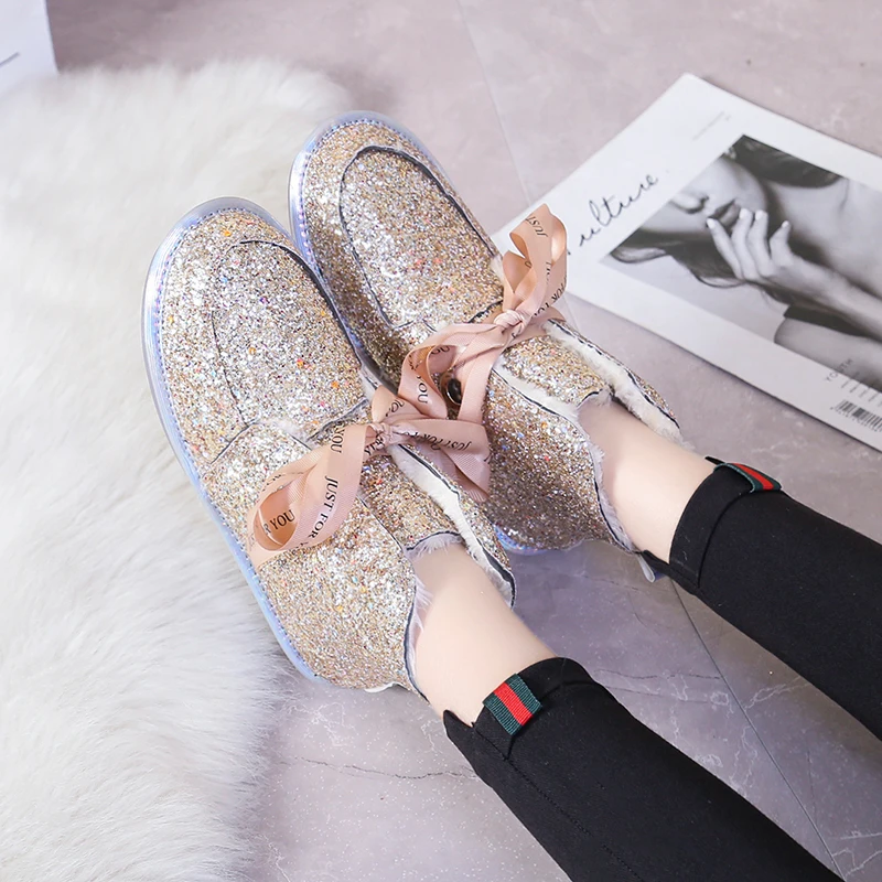 Snow boots women sheep fur one 2019 new autumn winter fashion low top short tube wild plus velvet warm flat bottom cotton |