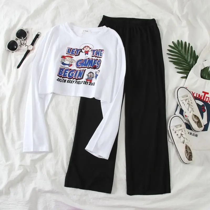 Комплект женской модной одежды костюм из двух предметов весенне-осенняя