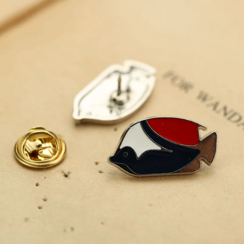 Wukaka цветная эмалированная петух Акула брошь с рыбой булавки для мужчин костюм