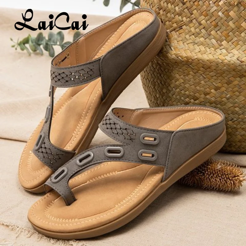 

Women's Shoe 2021 Summer New Fashion Flat Massage Flip-Flops for Women Large Size Buckle Toe Covering Comfortable Ladies Sandals