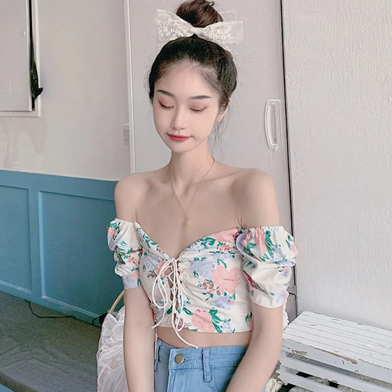 Блузка женская кружевная с коротким рукавом и цветочным принтом |