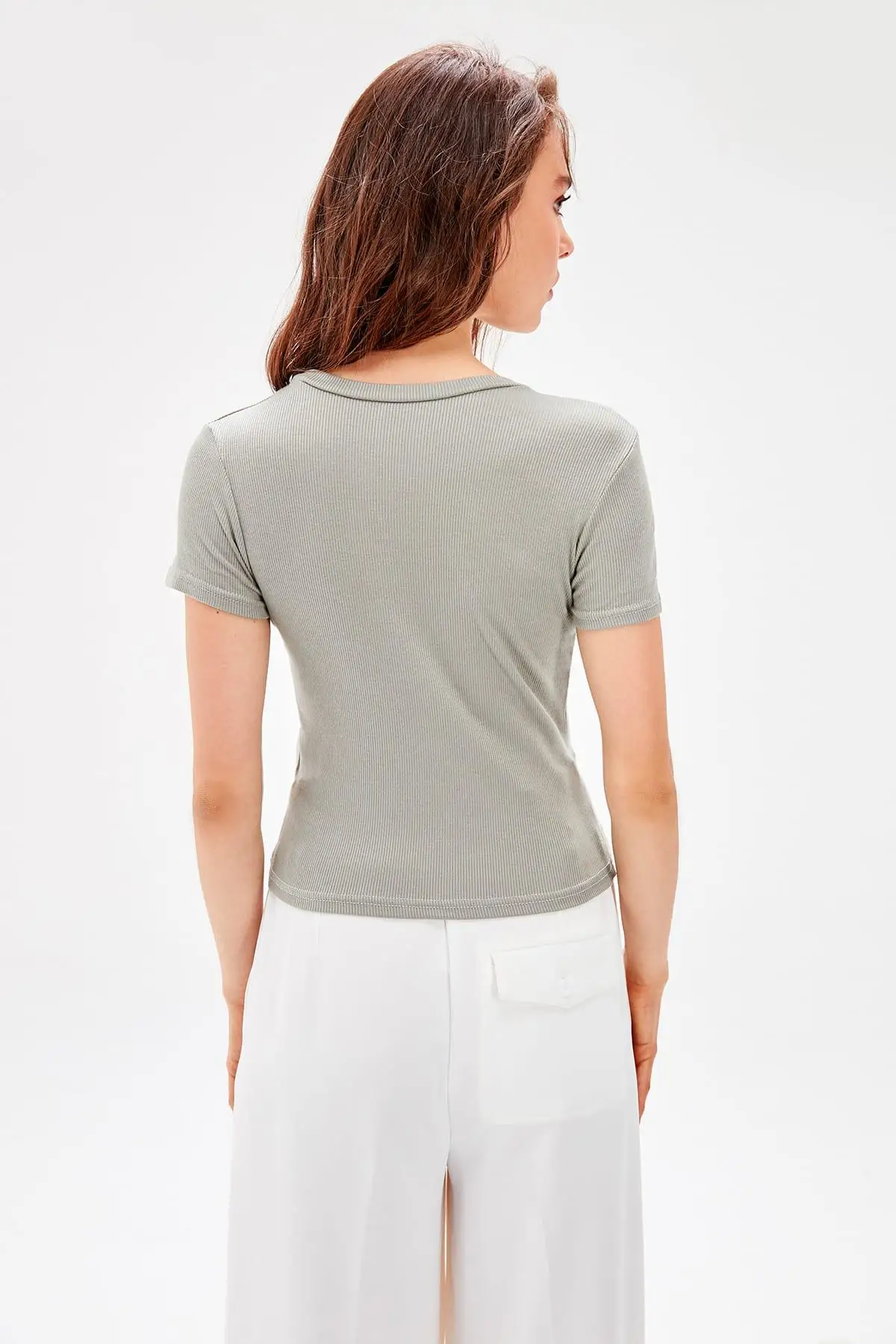 Trendyol трикотажная футболка цвета хаки TWOAW20TS0109|Футболки| |