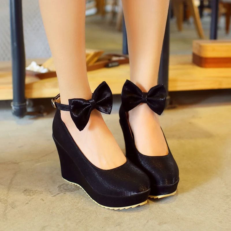 Туфли-лодочки женские атласные черные красные золотистые с круглым носком