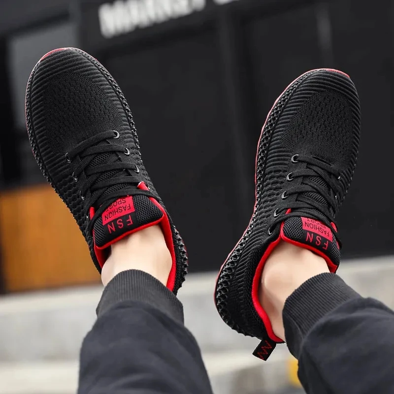 

2021 New Style Boys Black Shoes Breathable Elastic Force Knitting Shoes Comfortable Man Leisure Shoes