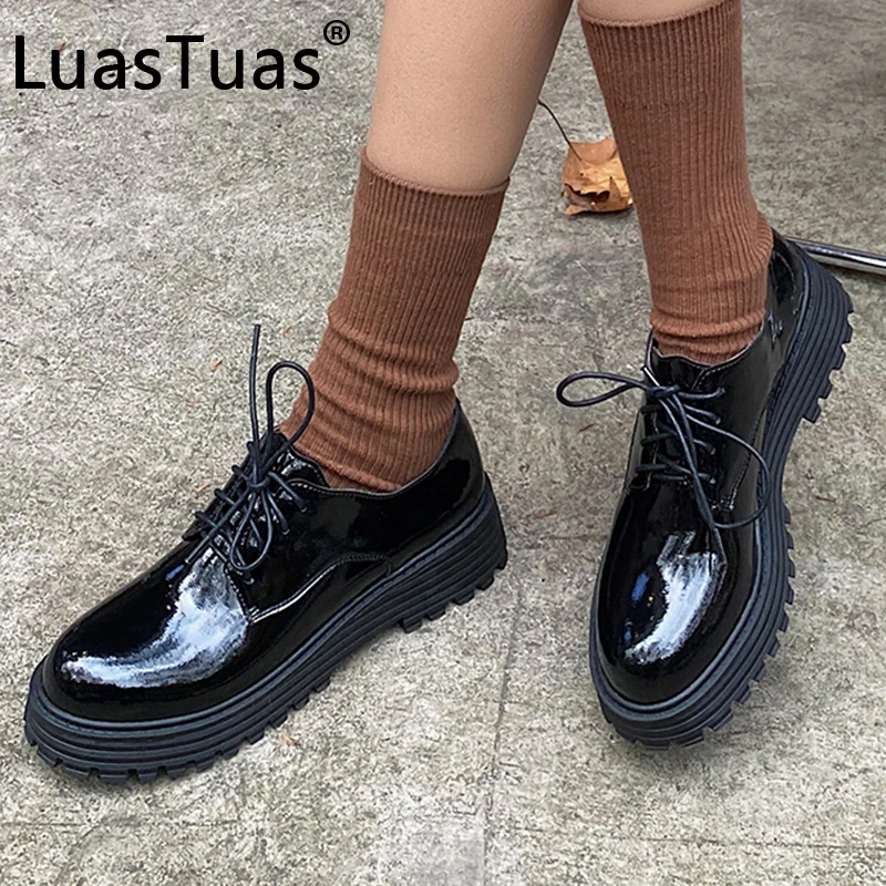 

Женские туфли из натуральной кожи на плоской подошве, размеры 34-39