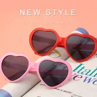 Женские солнцезащитные очки в форме сердца, с декоративными линзами