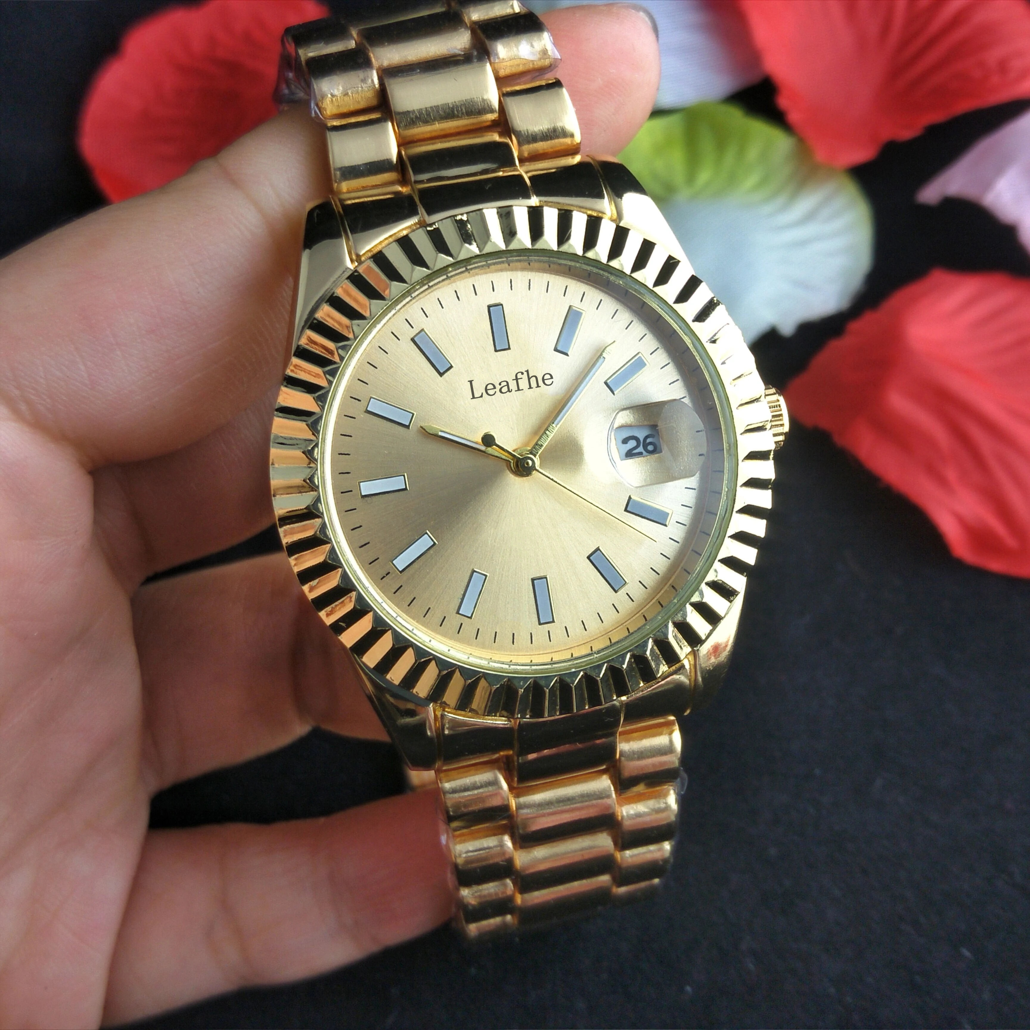 Модный бренд женские часы полоса гвоздь Стиль Золото и серебро Нержавеющая сталь