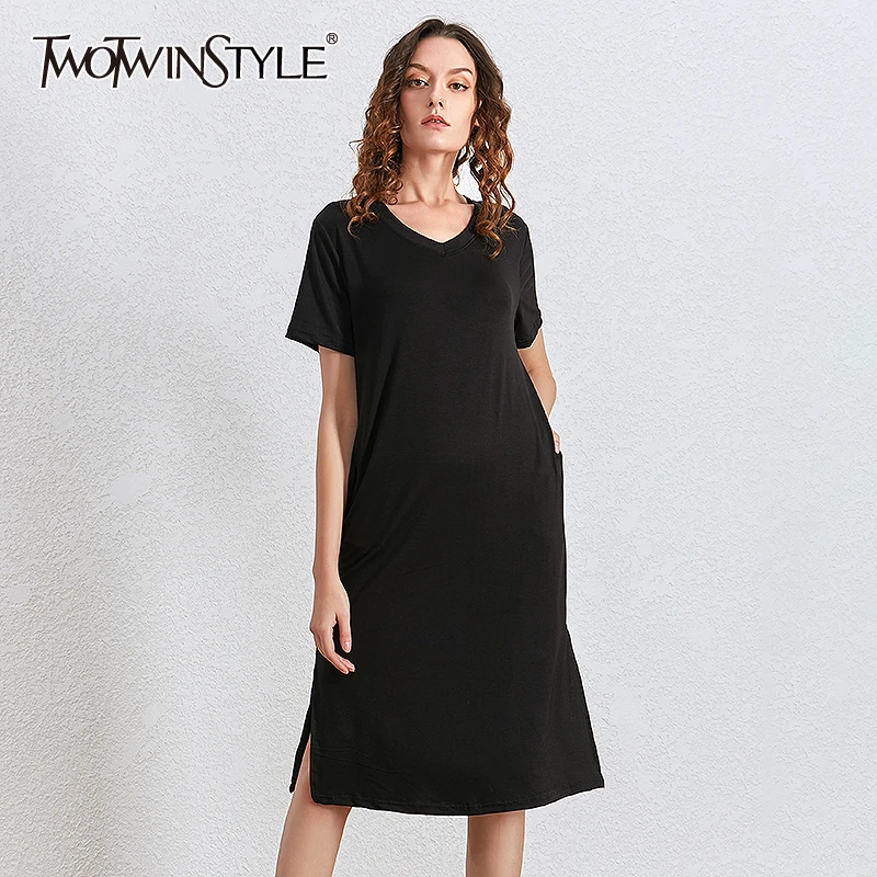 Платье с коротким рукавом TWOTWINSTYLE весеннее черное платье оверсайз v образным