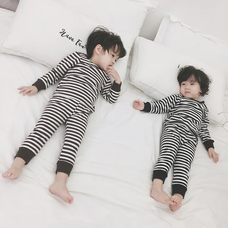 Осенне зимние пижамные комплекты в полоску из чистого хлопка для мальчиков и