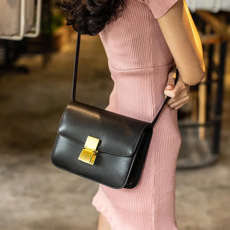 

2021 New Upgraded Version of Double Spring Classic Hand Rub Pattern Leather Tofu Bag Shoulder Messenger Stewardess Bag