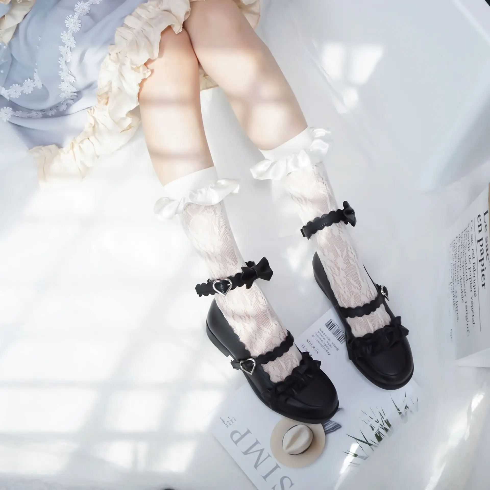 

new summer girls beautiful lace fishnet long latex stockings knee high flower socks Women's stockings