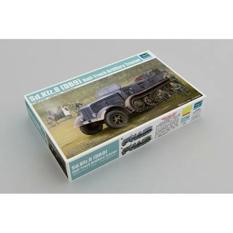 Трубач 09538 1/35 Sd.Kfz.8 (DB9) Полудорожечный артиллерийский трактор — комплект