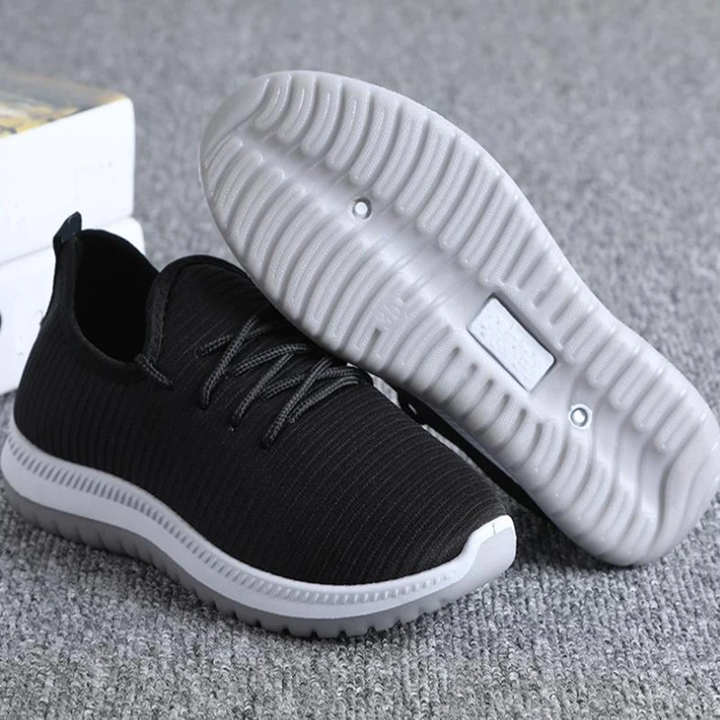

New women's cloth shoes men's middle-aged and old people's shoes soft soled light casual shoes manufacturers wholesale 16