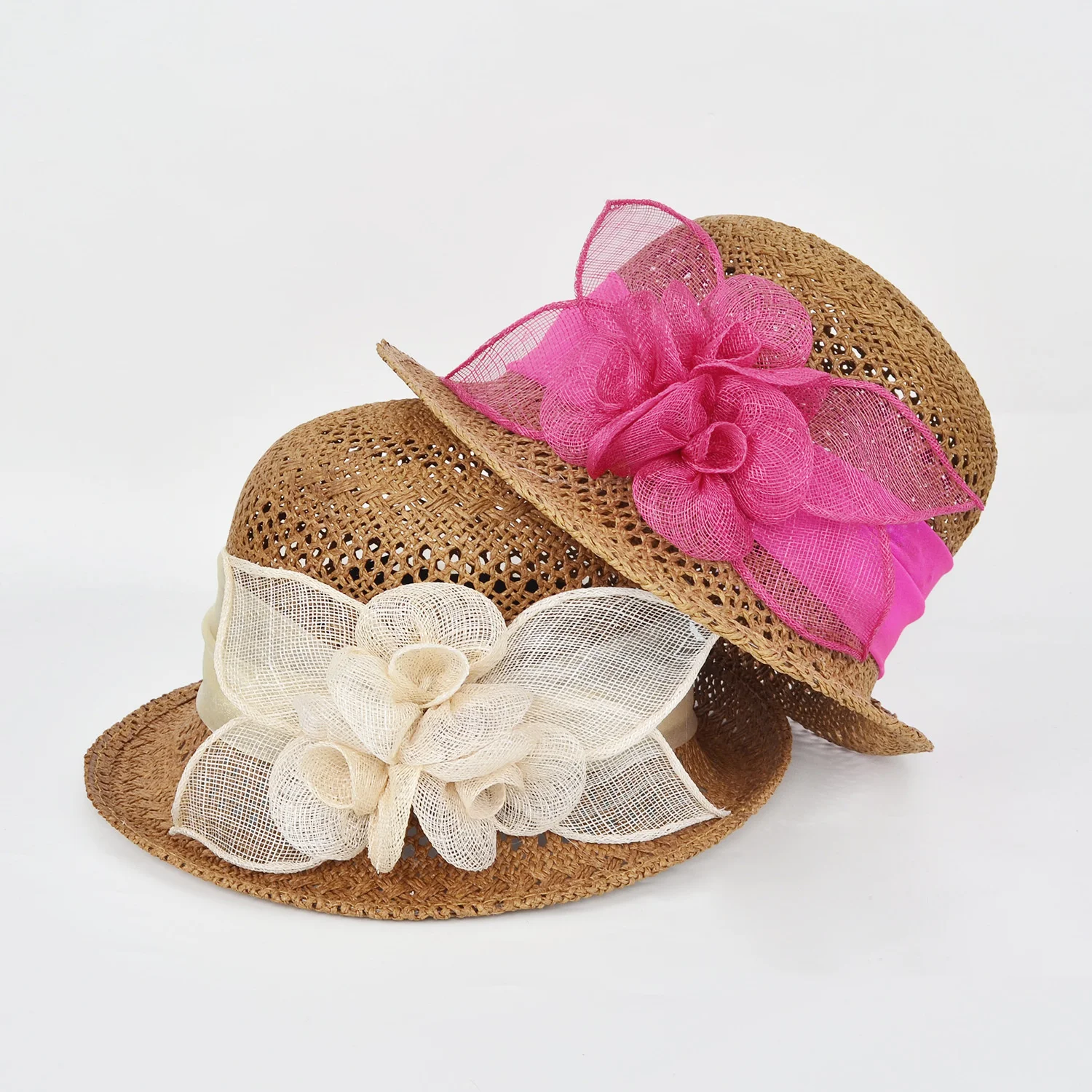 

High Quality Hand Made Raffia Straw Hat with Sinamay Flower Lady Cloche Sun Hat Women Summer Chuch Banquet Deby Racy Fedora Hats