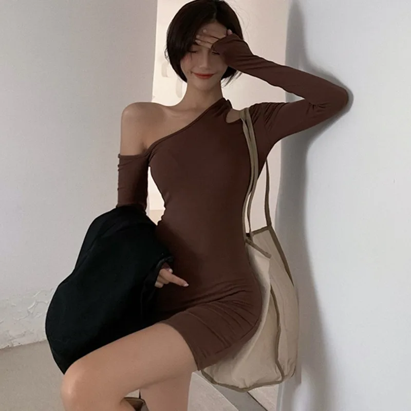 

Sexy Hollow Out Dress One Shoulder Long Sleeve Bodycon Dresses Skew Collar Solid Color Outfit for Women