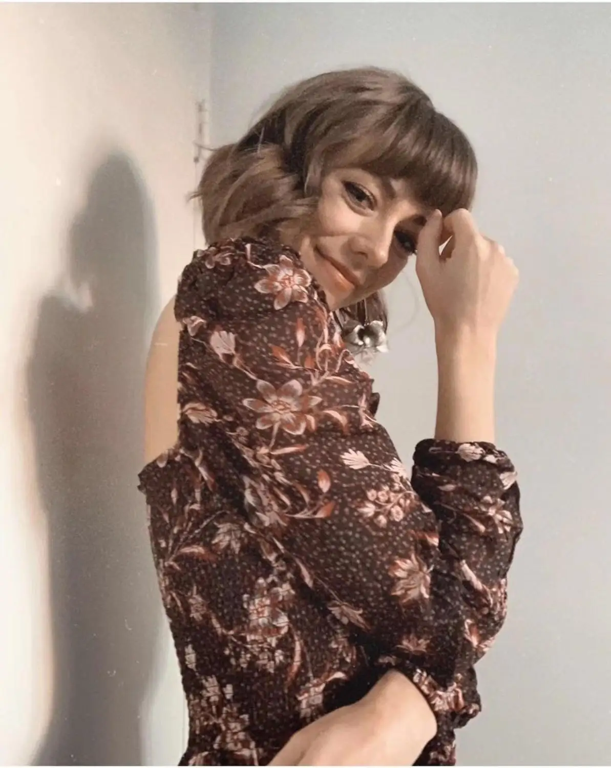 Длинное богемное платье с квадратным вырезом и открытой спиной в стиле бохо -