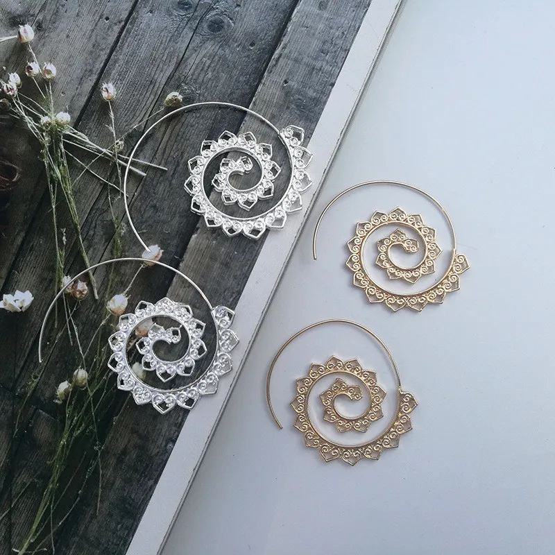 Различные серьги Эффектные в виде шестерни абстрактные Peersonalized для женщин