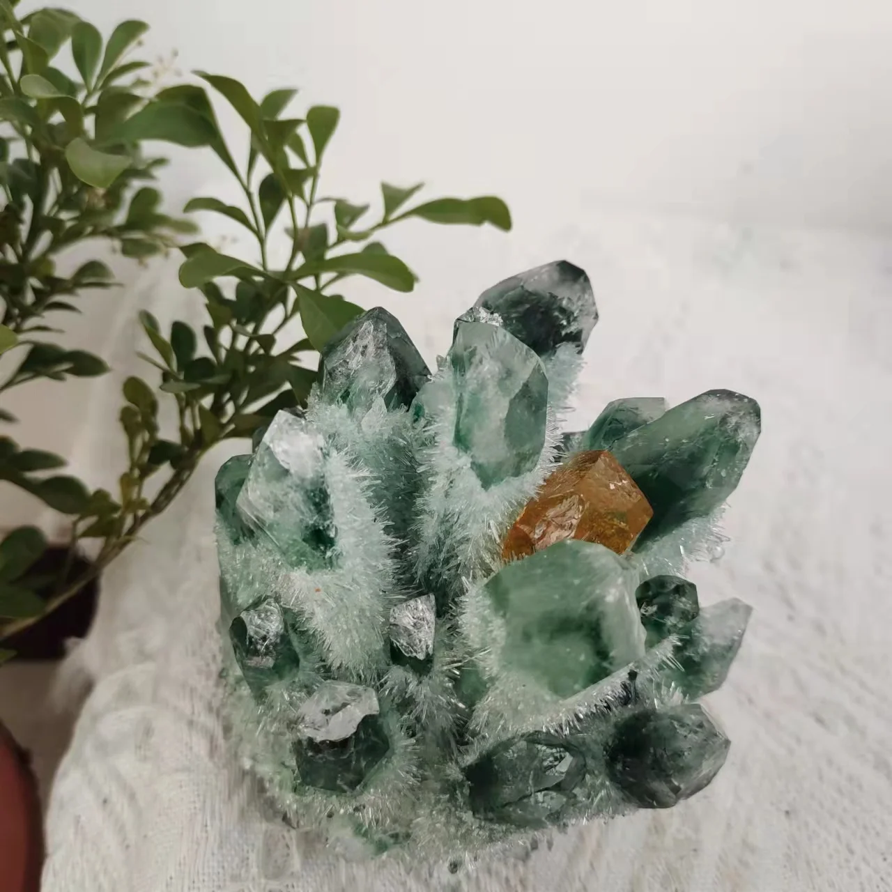 

1pcs 500-1000g Garden Crystal cluster Natural green ghost quartz Mineral Ore vug raw gemStone specimen Healing home decor