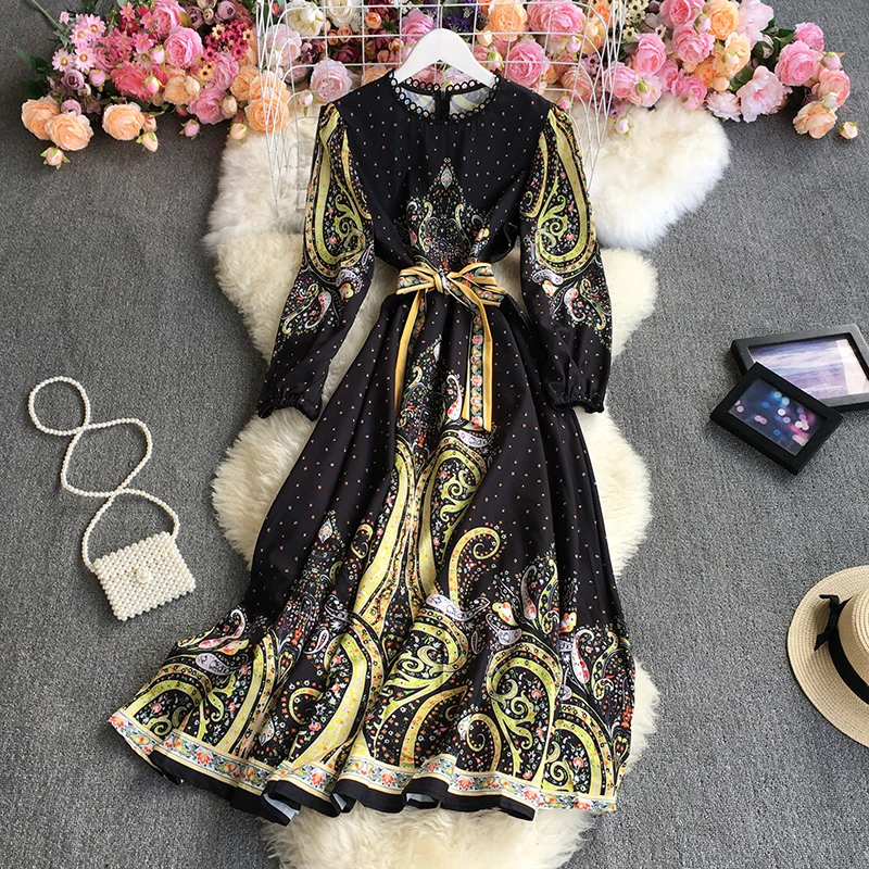 

Платье-юбка с длинным рукавом, с принтом