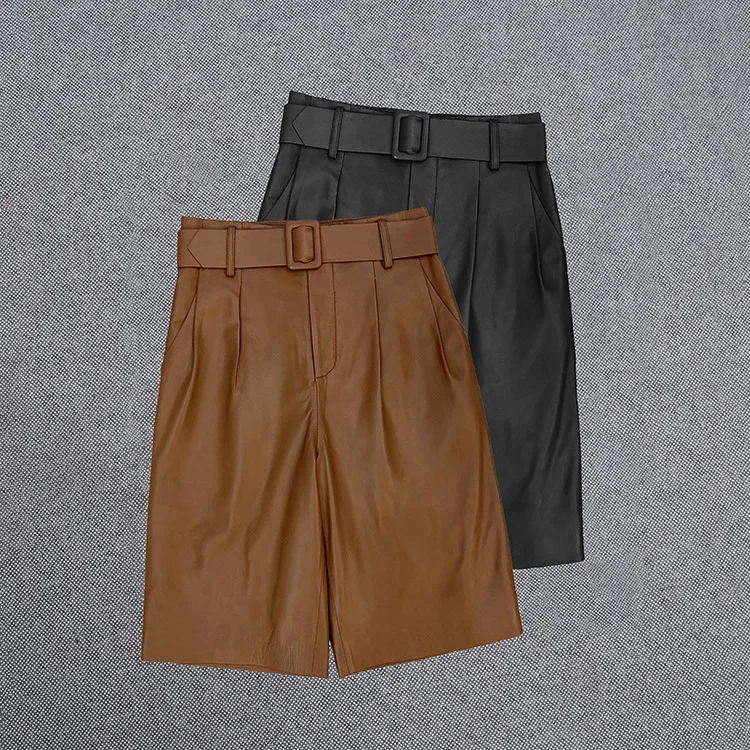 2020 Autumn Winter Chic women's High quality Sheepskin Real leather belt short pants C156